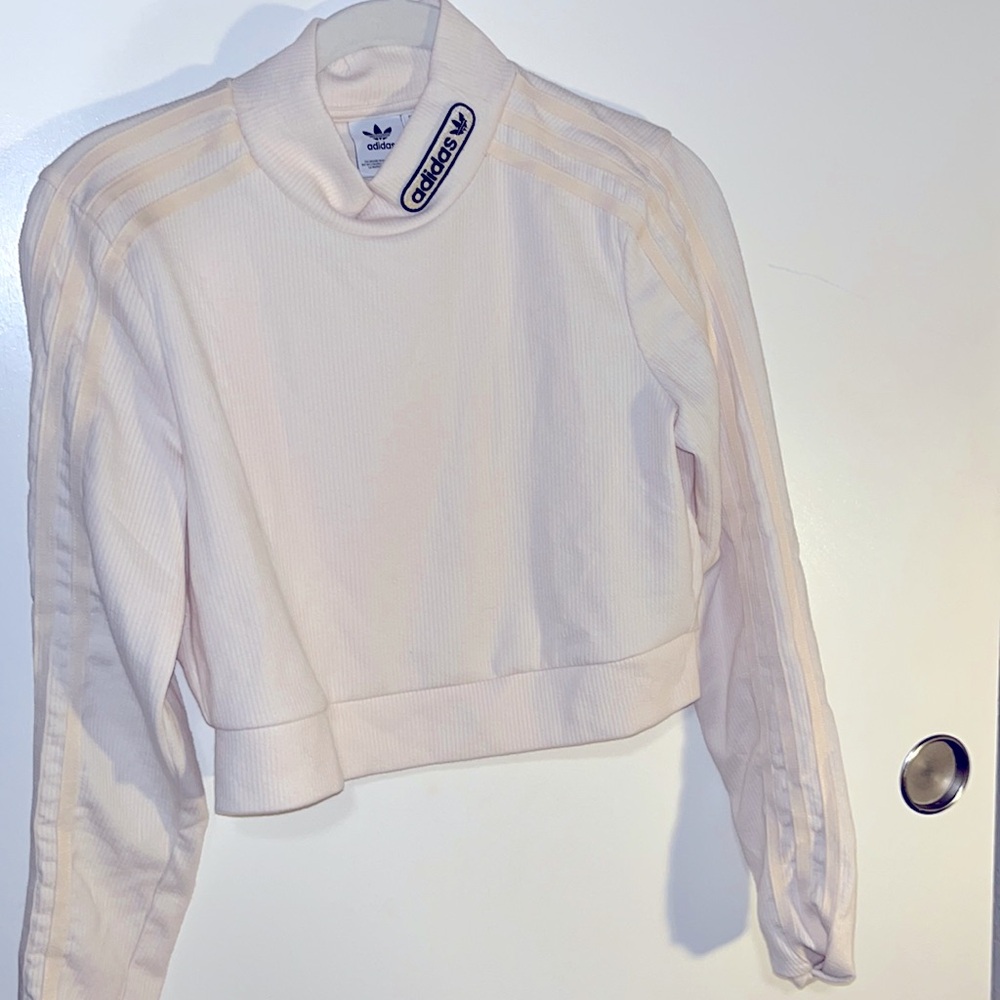 adidas long sleeve cropped athletic top